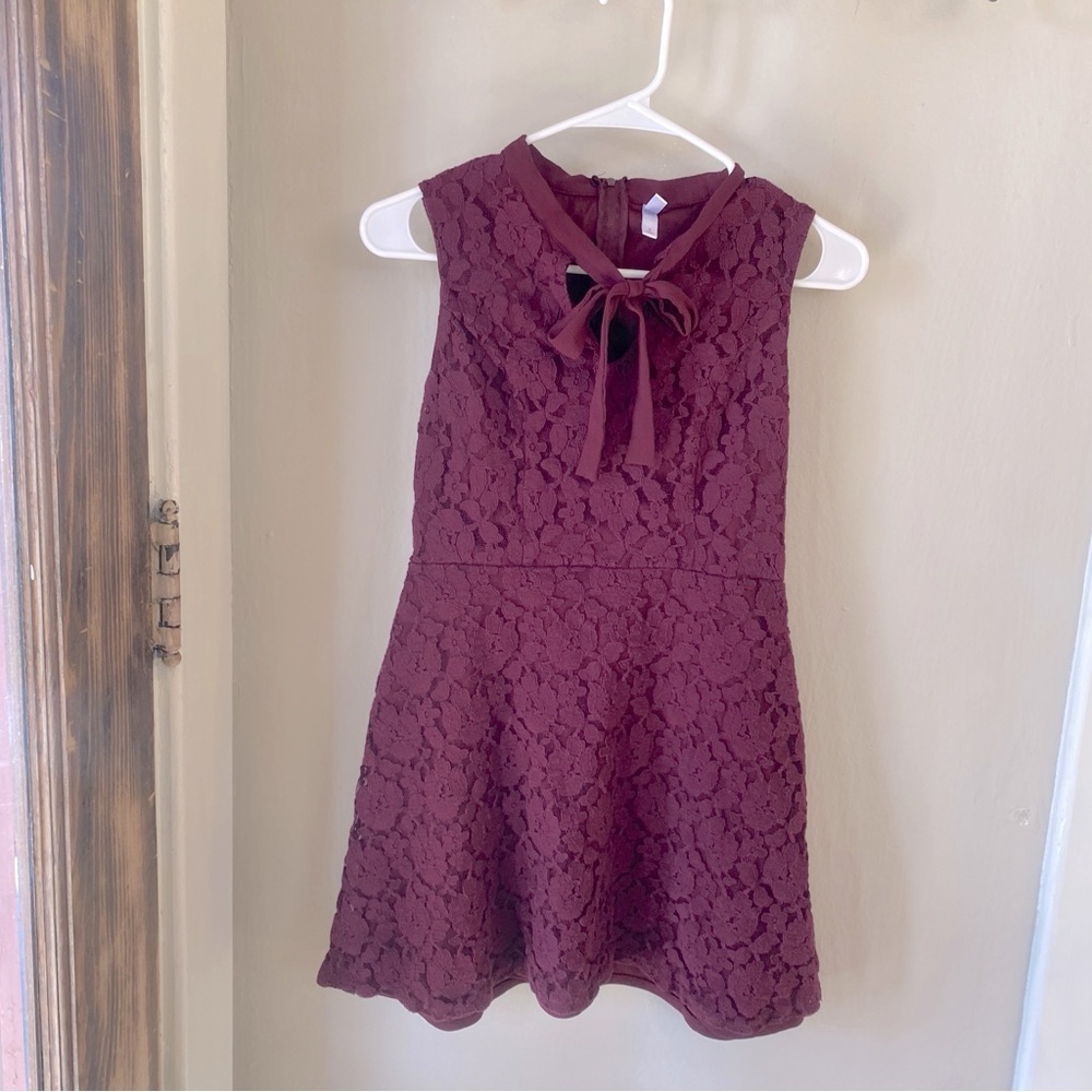 XHILARATION Lace Front Tie Sleeveless Maroon Women's Dress Size Small